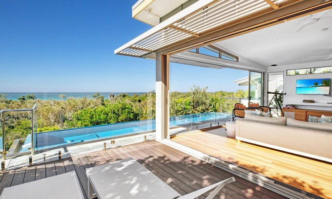 Coolum Beach House | Beachfront Bliss @ Peregian Beach