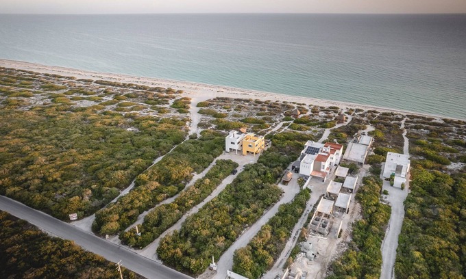 Chuburna Puerto House | Beachfront Casa Chuburná Dunas