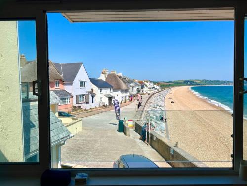 Torcross House | Beachfront Cottage With Sea Views & Coastal Walk