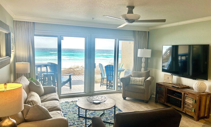 Crystal Beach Condo | Beachfront @ CRYSTAL SANDS with Beach Service and upgraded