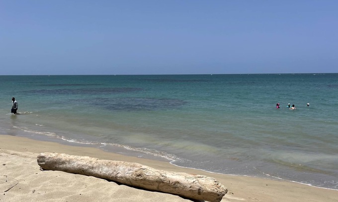 Las Carreras Condo | Beachfront Gem - A Tropical Hidden Gem with Mesmerizing Ocean View