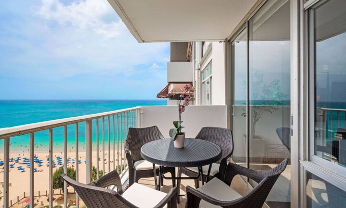 Carolina Apartment | Beachfront Gem Walk 2 Eat W/D