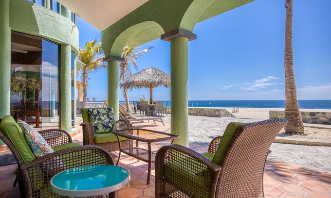 Los Barriles Villa | BEACHFRONT HOUSE LOS BARRILES - Prime location - Two blocks from restaurants