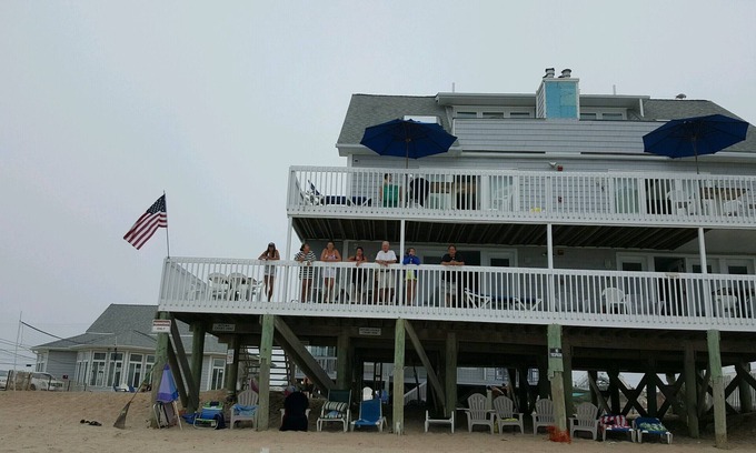 Misquamicut Condo | Beachfront/Oceanfront Timeshare Unit available JULY