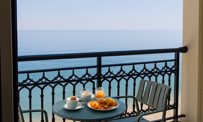 Agia Pelagia Apartment | Beachfront Panorama Nest in Kythira