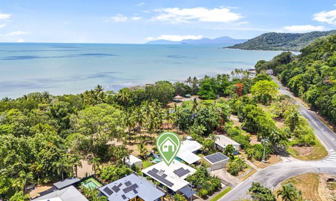 Wonga Beach House | Beachfront Serenity at Wonga Beach- Coastal Luxury Awaits: Stunning Beachfront Retreat with Pool and Spacious Living!