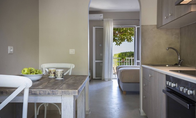 Lourdata Apartment | Beachfront Studio No 2 10 mtrs from the beach