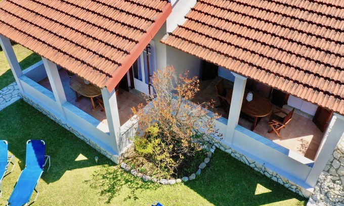Acharavi Apartment | Beachfront Suite GardenMare 1