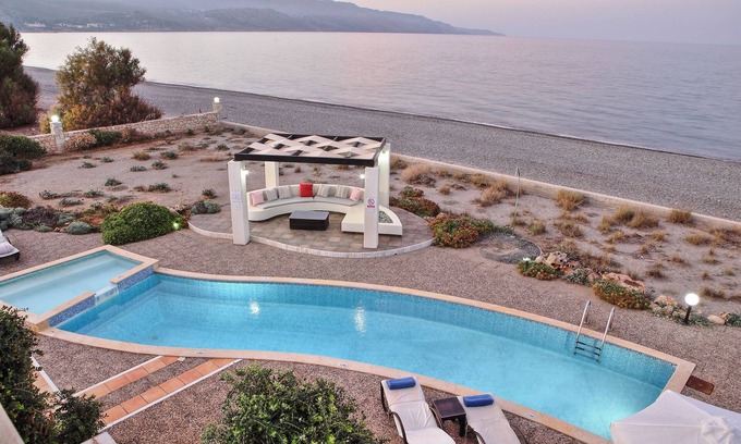 Rapaniana Villa | Beachfront villa with private pool,ping-pong & BBQ