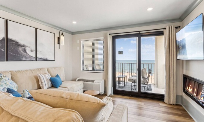 Northeast Virginia Beach Apartment | Beachfront w/Views | Pool | Gym