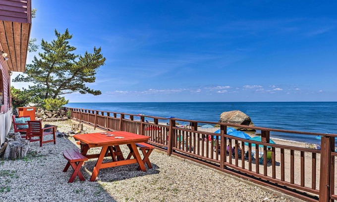 Wading River House | Beachfront Wading River Home w/Deck & Grill!