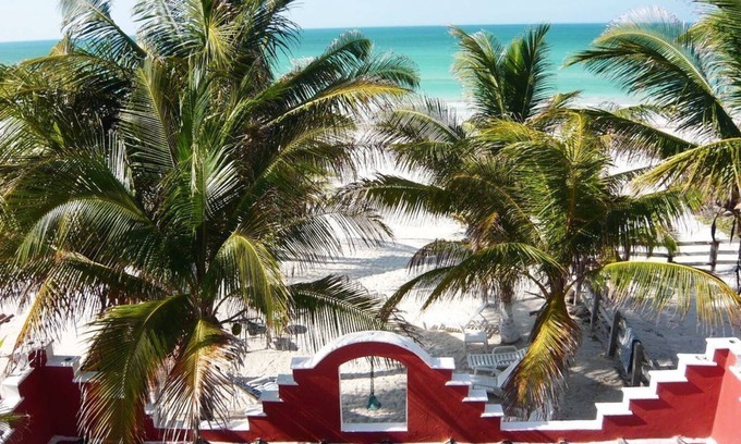 El Cuyo Apartment | Beachfront with your private terrace overlooking the ocean