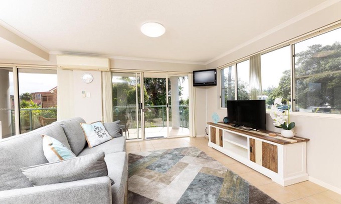 Tuncurry Apartment | Beachside 2