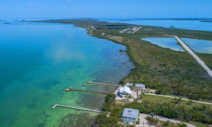 Big Torch Key House | Beachside @ Torchview Waterfront Retreat