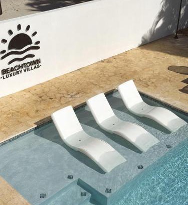 Aguacate Apartment | Beachtown Luxury Villas Apt 102