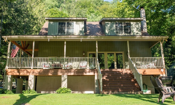 Farrandsville Cabin | Bear Bottom Lodge - Now with WiFi!