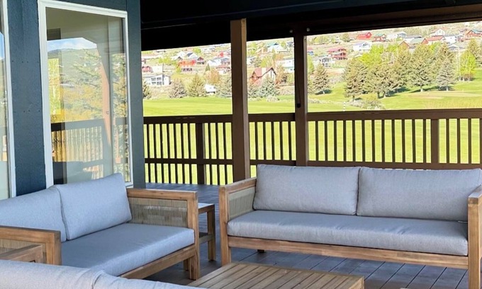Sweetwater Cabin | Bear Lake Cabin on golf course. Ideal Beach access, private hot tub, hammocks!