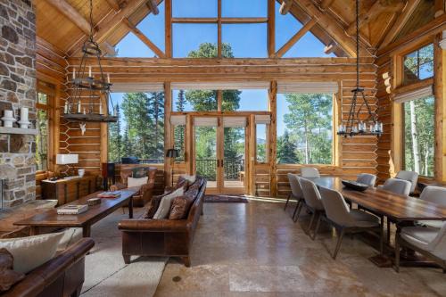 Mountain Village Villa | Bear Lodge - Modern log home at easy ski-in-out location