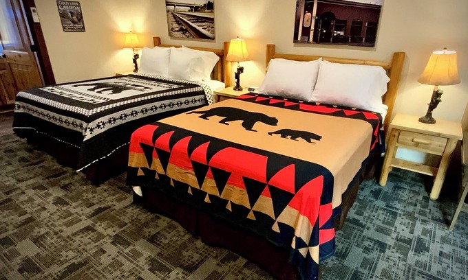 Grants Pass House | Bear Mountain -Suite 6