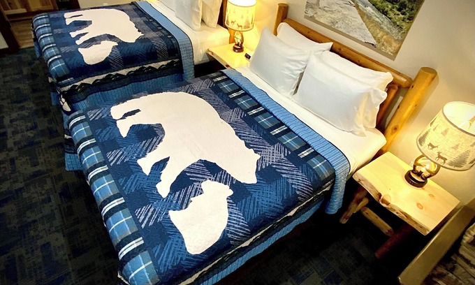 Grants Pass House | Bear Mountain -Suite 8
