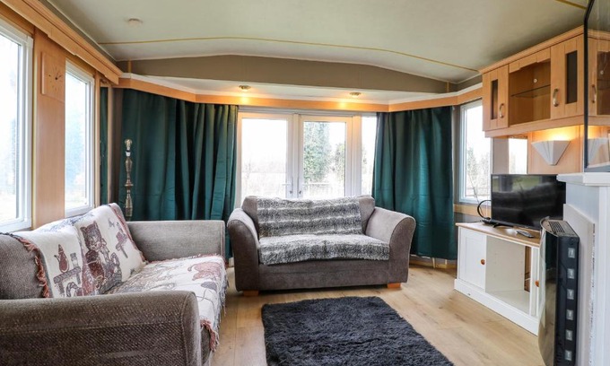 Spalding House | Beatrice's Static Caravan