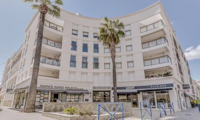 Cavaliere Apartment | Beau Rivage by Interhome