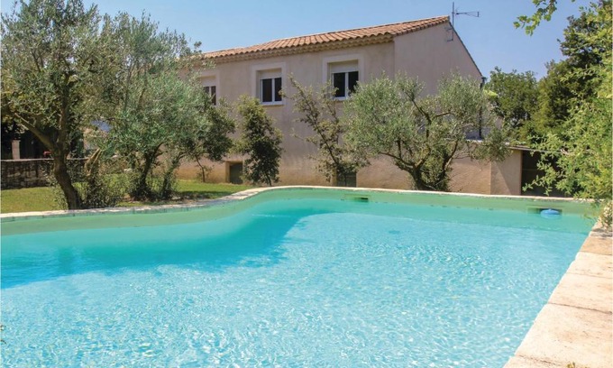 Saint-Paul-Trois-Chateaux House | Beautiful home in St Paul Trois Chteaux with 3 Bedrooms, WiFi and Outdoor swimming pool