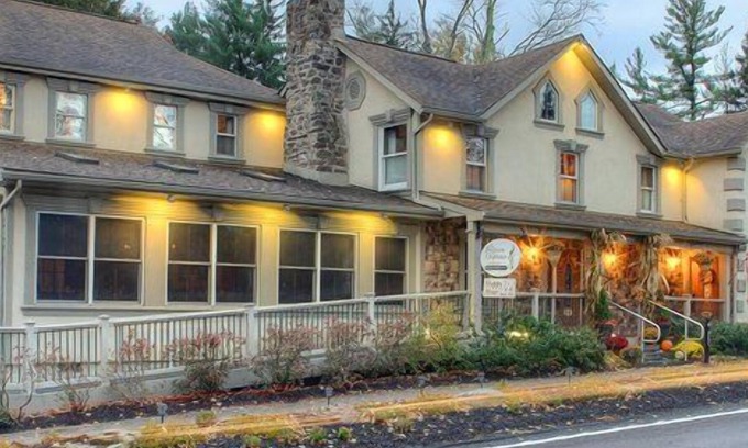 Cresco Apartment | Beautiful 1 bedroom unit at resort, sleeps 4