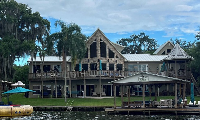 Lake Placid House | Beautiful 11 Bedroom 7 Baths INCLUDING Separate Studio on Lake June