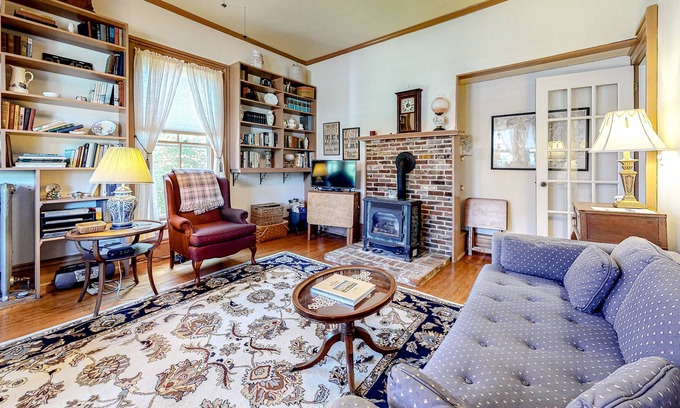 Center Harbor House | Beautiful 1800's colonial with lake access, WiFi and historical charm