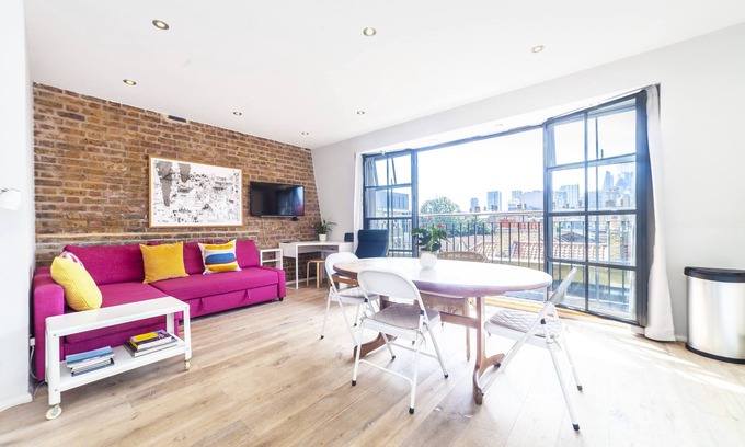 Stepney Green Apartment | Beautiful 1Bed Apt with Stunning Views over City