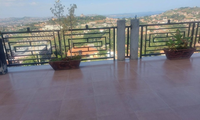 Entebbe Apartment | Beautiful 2-Bed Apartment in Akright City Bwebajja