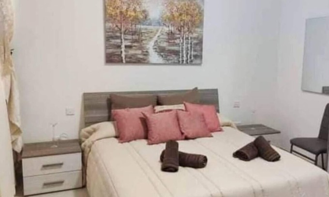 Ghajnsielem Apartment | Beautiful 2 Bed Apartment in Għajnsielem