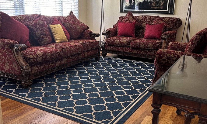Ferguson House | Beautiful 2-bedroom house in awesome Ferguson .Mo with WiFi