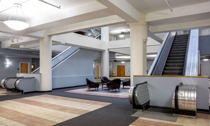 Mile Square Apartment | Beautiful 2BR 2BA In The Block by CozySuites