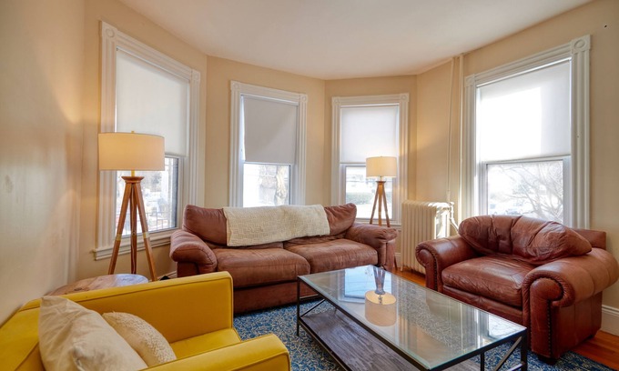 West Roxbury House | Beautiful 2BR apartment in historic house. Walkable neighborhood!