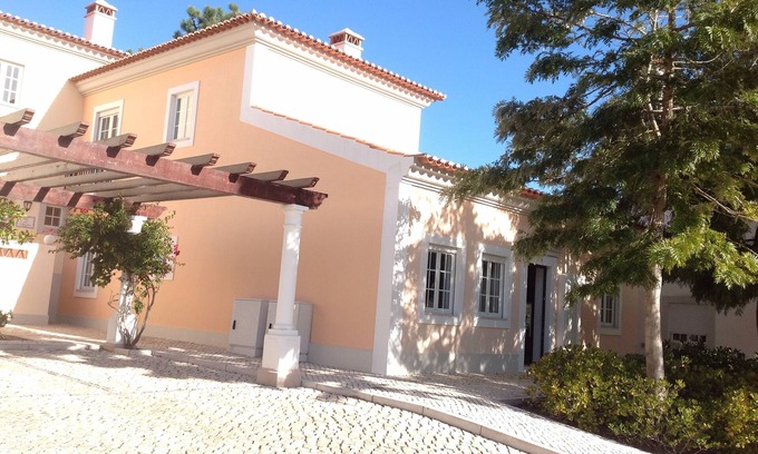 Praia del Rei Villa | BEAUTIFUL 3 BED VILLA ON PRAIA D’EL REY BEACH RESORT *2025 Bookings Available*