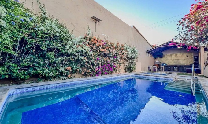 La Paz House | Beautiful 3Br-3Ba colonial style home downtown La Paz