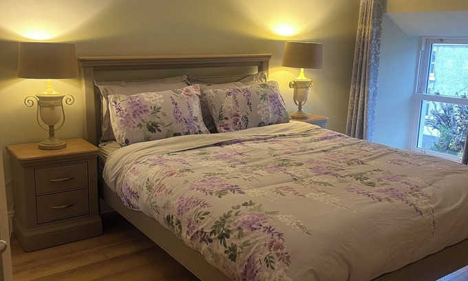 Silvermines Apartment | Beautiful 4 bedroom selfcatering apartment in Silvermines