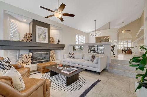 Silverado Ranch House | Beautiful 5BR w/King Beds, Pool & Hot Tub, Games