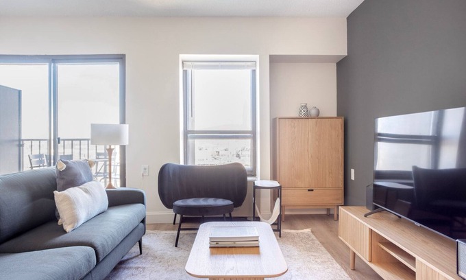 Allston Apartment | Beautiful Allston 1BR, nr Boston U & Green Line, by Blueground