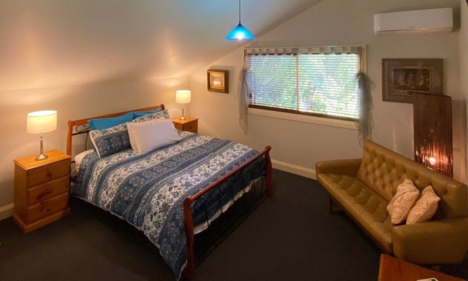 Tawonga South Apartment | Beautiful and comfortable, located in the heart of town