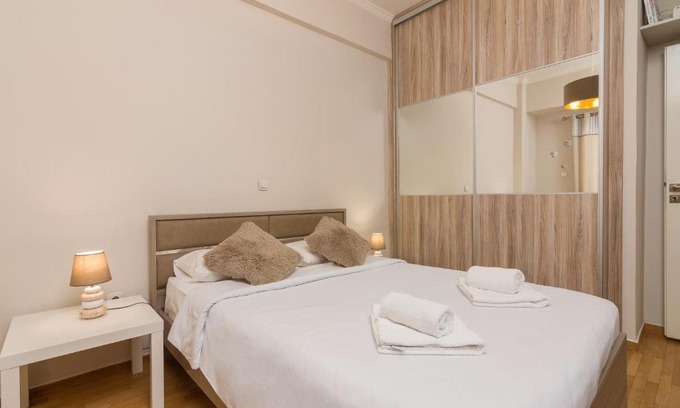 Pangrati Apartment | Beautiful And Spacious Apartment In Pagrati