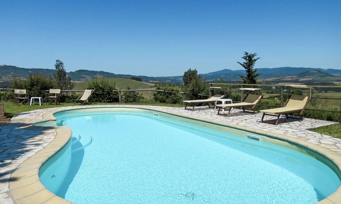 Montecatini Val di Cecina Apartment | Beautiful apartment for 6 guests with WIFI, pool, patio, pets allowed and parking