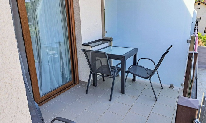 Sekirn Apartment | Beautiful apartment for 6 people with WIFI, TV and balcony
