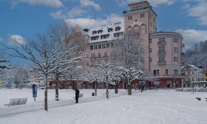 Central Interlaken Apartment | Beautiful apartment for 2 guests with WIFI, A/C, TV and balcony