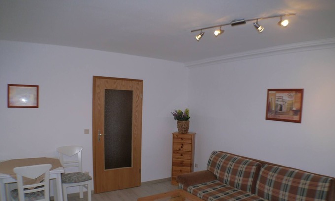 Horumersiel Apartment | Beautiful apartment in a central location in Horumersiel, for 2 persons