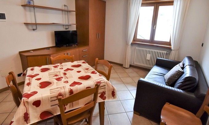 Valdidentro Apartment | Beautiful apartment for 10 guests with WIFI, TV, terrace, pets allowed and parking