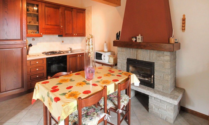 Vignola Apartment | Beautiful apartment for 4 guests with TV and balcony