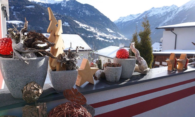 Wenns Apartment | Beautiful apartment for 5 people with WIFI, TV, balcony and parking